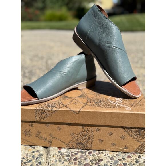 MSRP $198 NEW BOX Free People Mont Blanc Asymmetrical Mule Sandals Shoes 7/37.5 - Picture 4 of 12